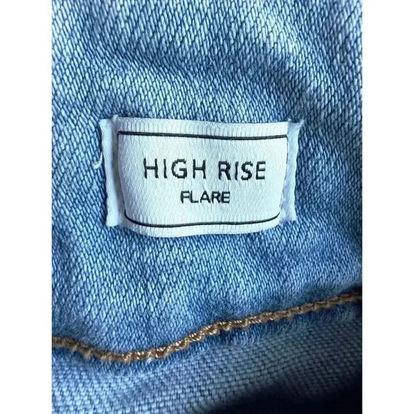 KanCan Signature Jeans Womens Size 28 High Rise Flare Light Wash Raw Hem - Picture 10 of 10